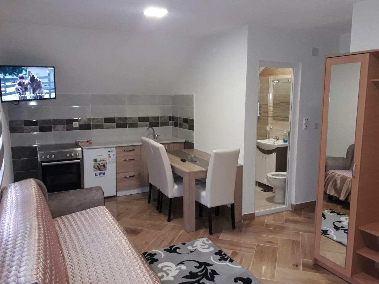 Vuceljic Rooms Andrijevica Eksteriør billede